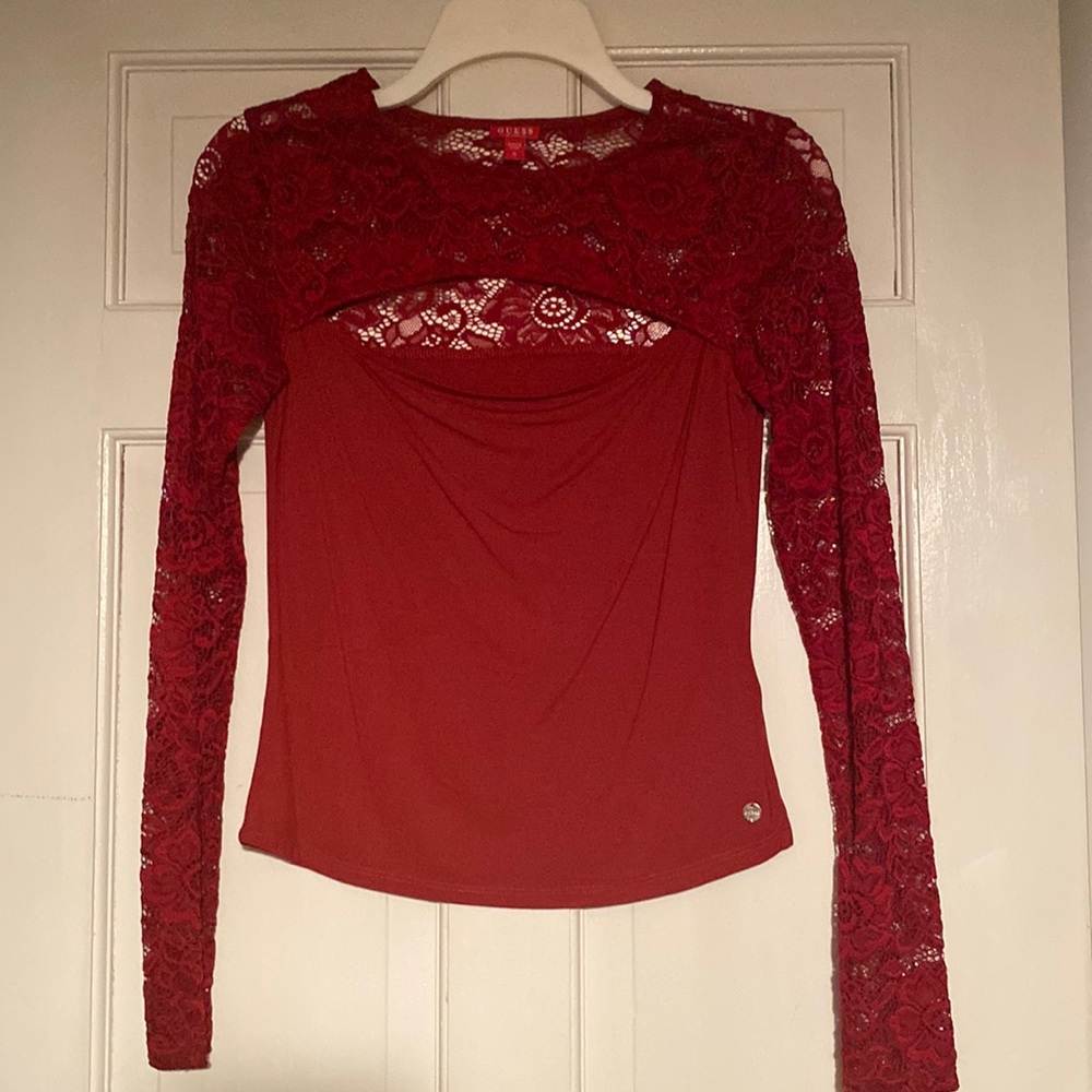 Guess lace open shoulder/sleeve top, Sz Small NWOT
